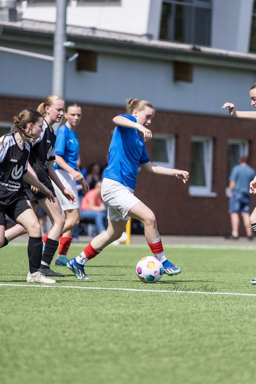 Bild 145 - wBJ SH-Pokalfinale  Holstein-Kiel - SV Viktoria : Ergebnis: 1:0